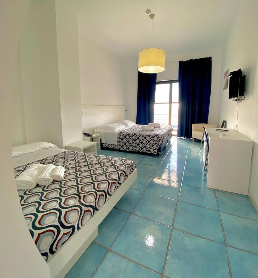 Capo Nettuno Hotel Capo d'Orlando Ngoại thất bức ảnh