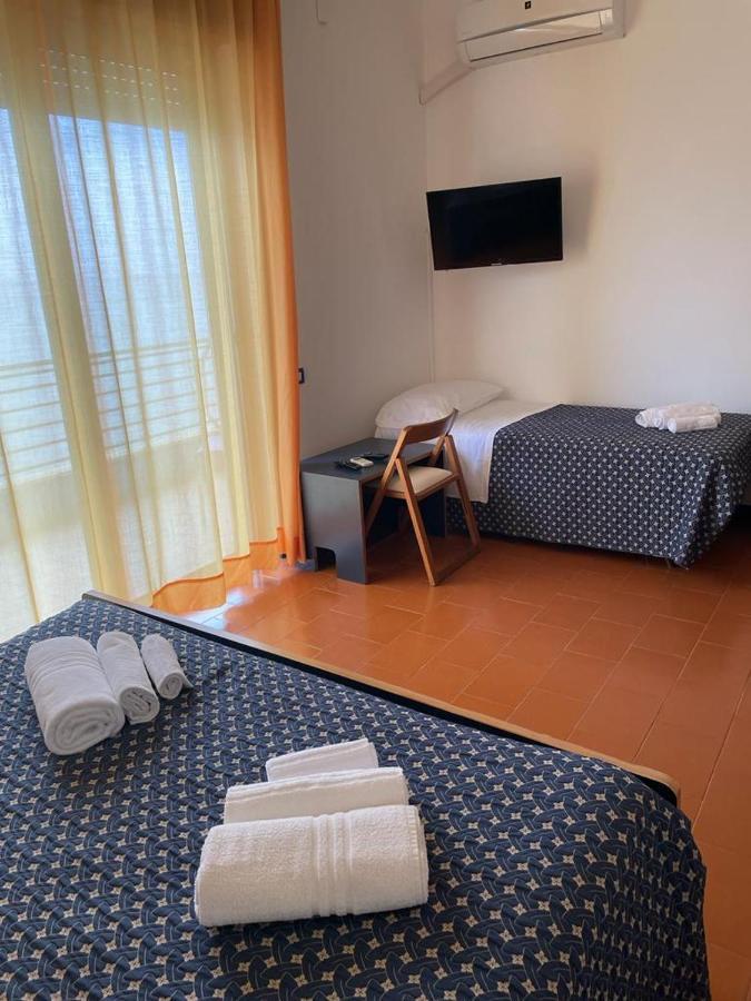 Capo Nettuno Hotel Capo d'Orlando Ngoại thất bức ảnh